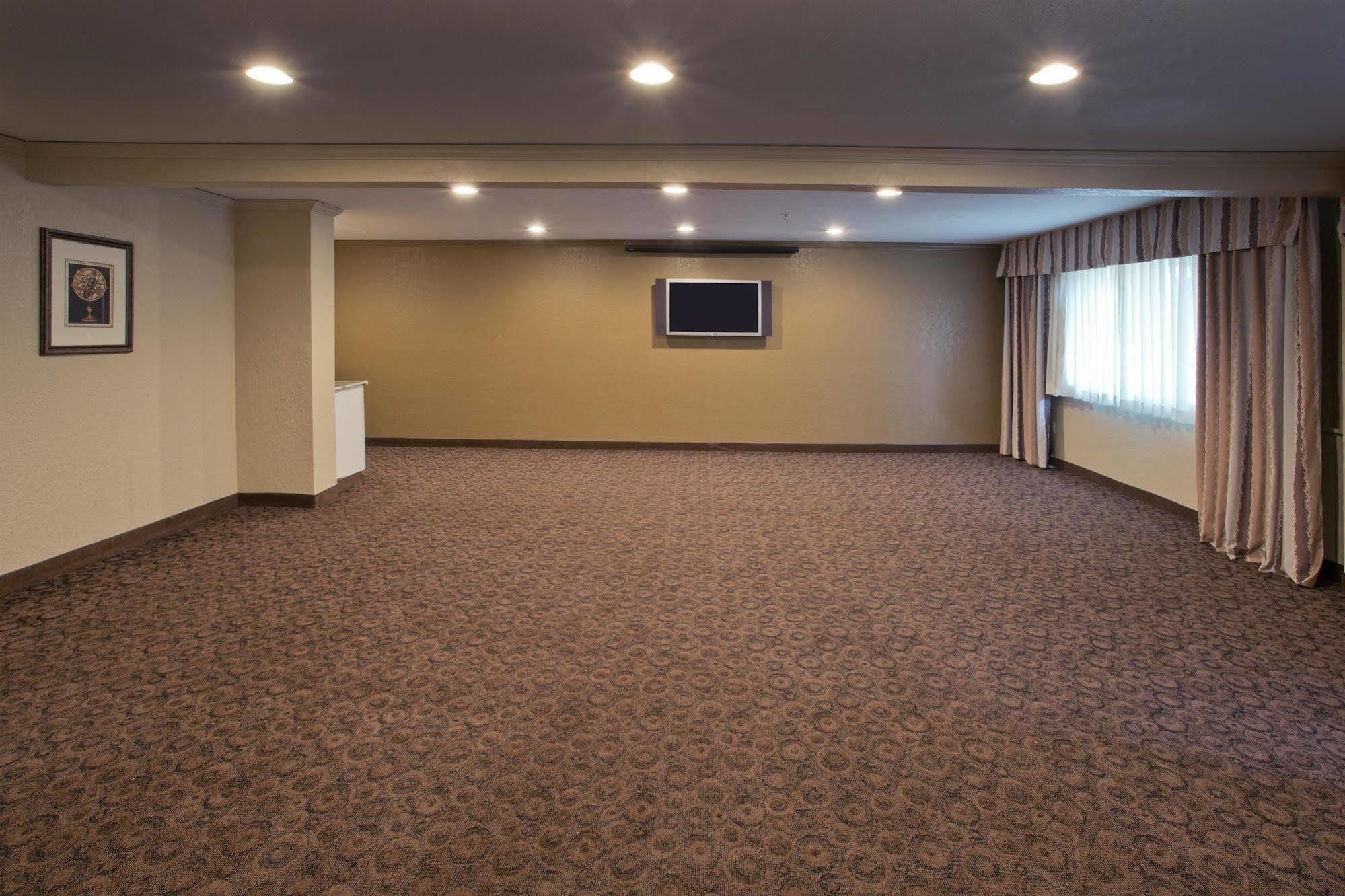 Holiday Inn Tacoma Mall By Ihg Экстерьер фото